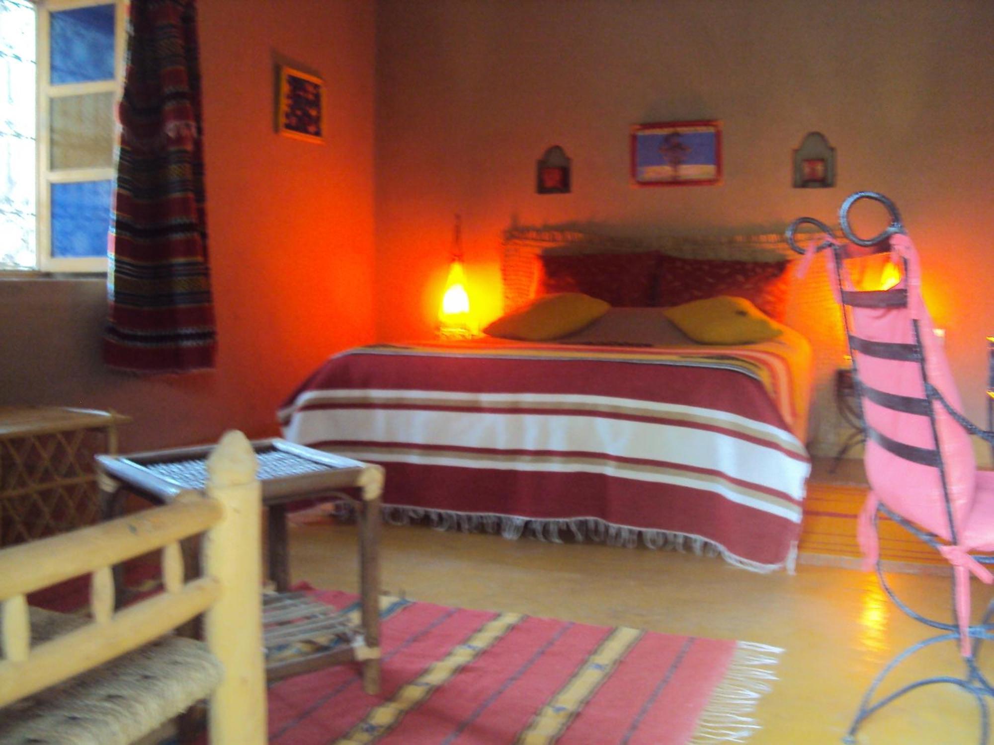 Dar Lorkam Bed & Breakfast Skoura Bilik gambar