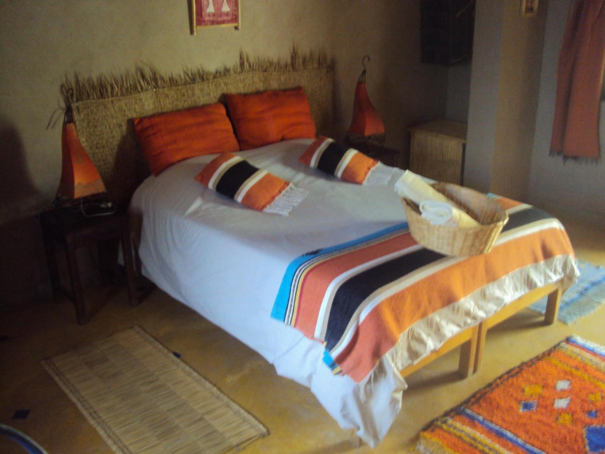 Dar Lorkam Bed & Breakfast Skoura Bilik gambar