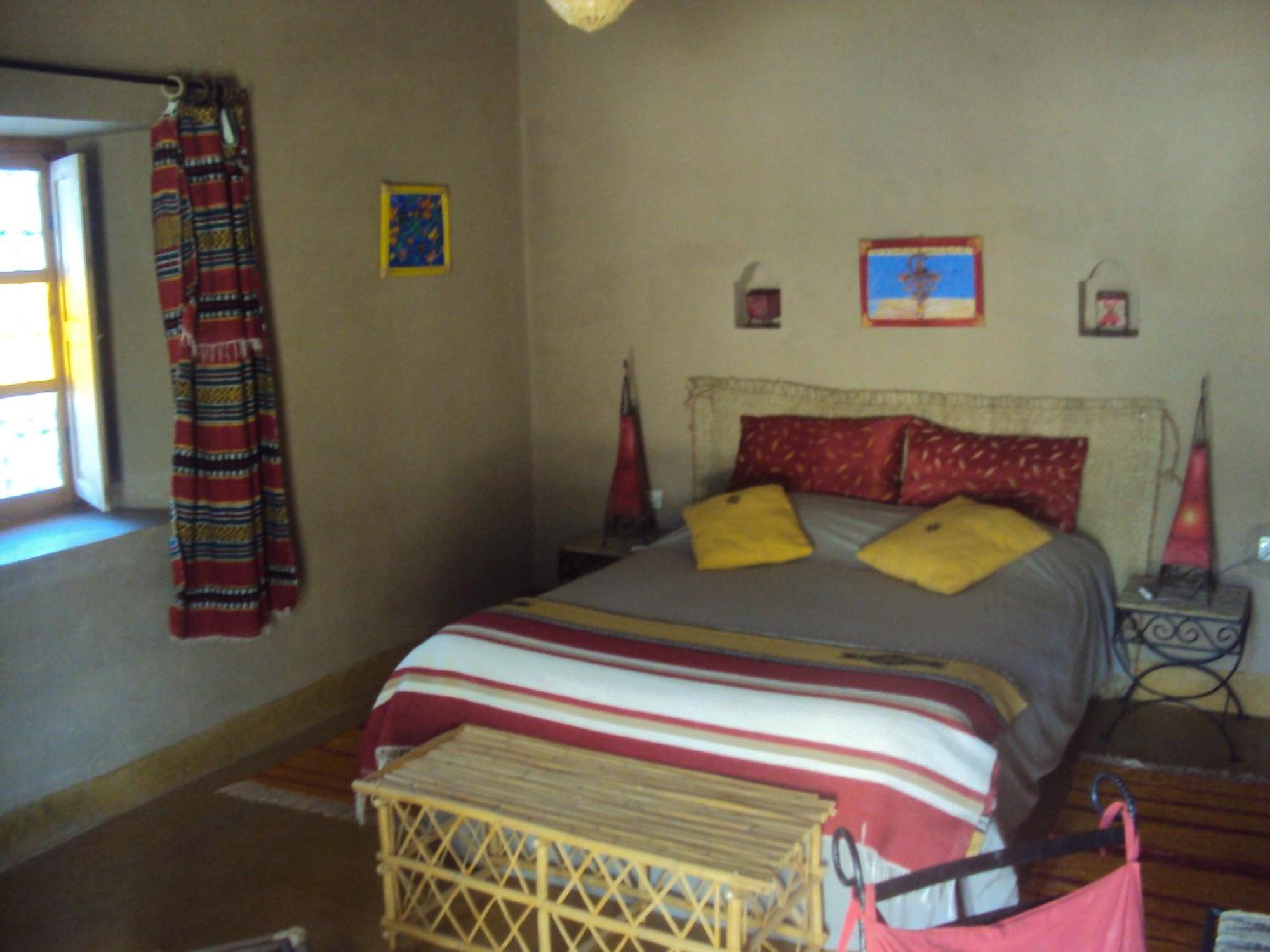 Dar Lorkam Bed & Breakfast Skoura Bilik gambar